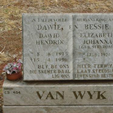 WYK Dawid Hendrik, van 1915-1996 &amp; Elizabeth Johanna STRYDOM 1924-