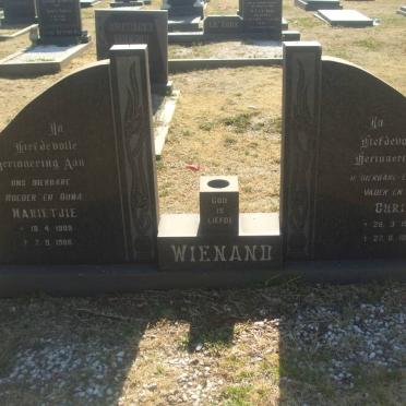 WIENAND Chris 1921-1983 &amp; Marietjie 1909-1986