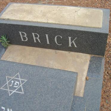 BRICK Hessel Myer -1983