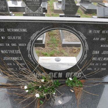 BERG Mattheus Johannes, van den 1905-1985 & Dina Johanna Wilhelmina 1901-1986