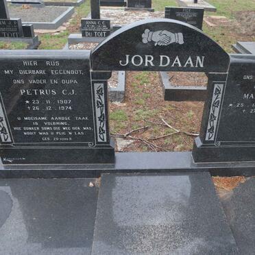 JORDAAN Petrus C.J. 1907-1974 & Maria M.E. HENN 1908-1988
