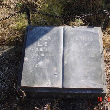 North West, RUSTENBURG district, Mooinooi, Elandskraal 469, farm cemetery_5
