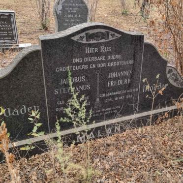 North West, RUSTENBURG district, Mooinooi, Elandsdrift 467 JQ, farm cemetery_4