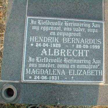ALBRECHT Hendrik Bernardus 1929-1999 &amp; Magdalena Elizabeth 1931-?