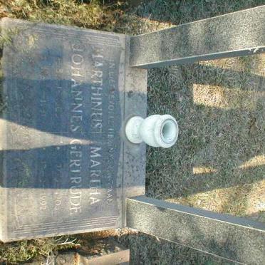 LINDE Marthinus Johannes 1905-1931 &amp; Martha Gertrude 1903-1992