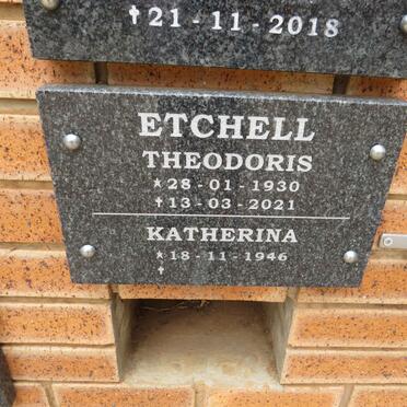 ETCHELL Theodoris 1930-2021 & Katherina 1946- 