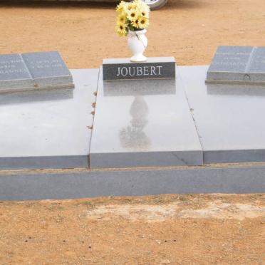JOUBERT Johannes 1937-2003 &amp; Catharina 1937-2001 :: ROELOFFSE Baltus 1910-2001 :: CLOETE Martina Jacoba 1910-2002