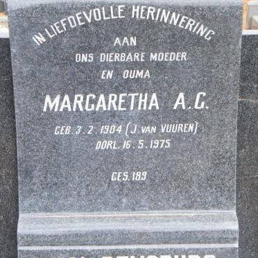 RENSBURG Margaretha A.G., van nee J. VAN VUUREN 1904-1975