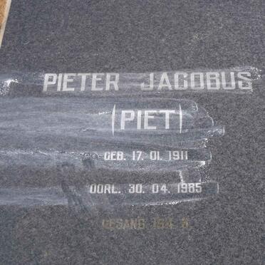 CONRADIE Pieter Jacobus 1911-1985 &amp; Maria M.W. BOTHA 1914-