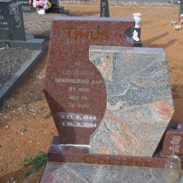 COETZEE Tinus 1944-1994