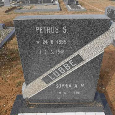 LUBBE Petrus S. 1895-1946 &amp; Sophia A.M. 1898-