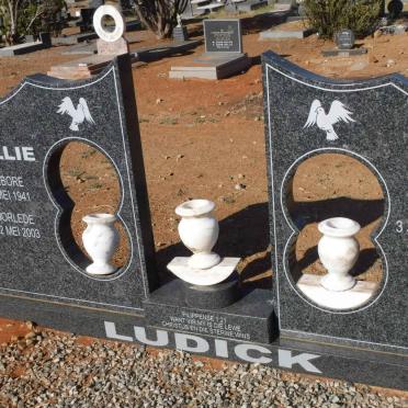 LUDICK Willie 1941-2003 &amp; Caty 1943-