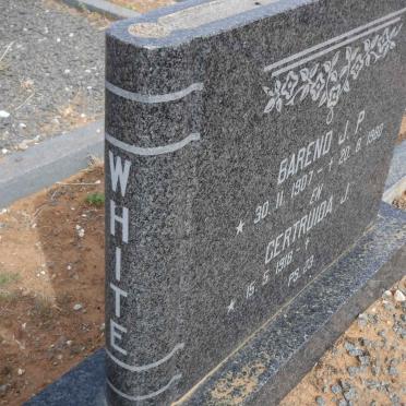 WHITE Barend J.P. 1907-1980 &amp; Gertruida J. 1918-