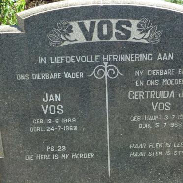 VOS Jan 1889-1963 &amp; Gertruida J.C. HAUPT 1892-1953