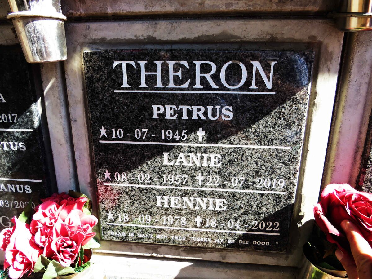 THERON Petrus 1945- :: THERON Lanie 1957-2019 :: THERON Hennie 1978-2022