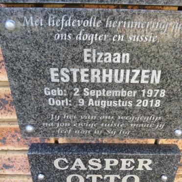ESTERHUIZEN Elzaan 1978-2018
