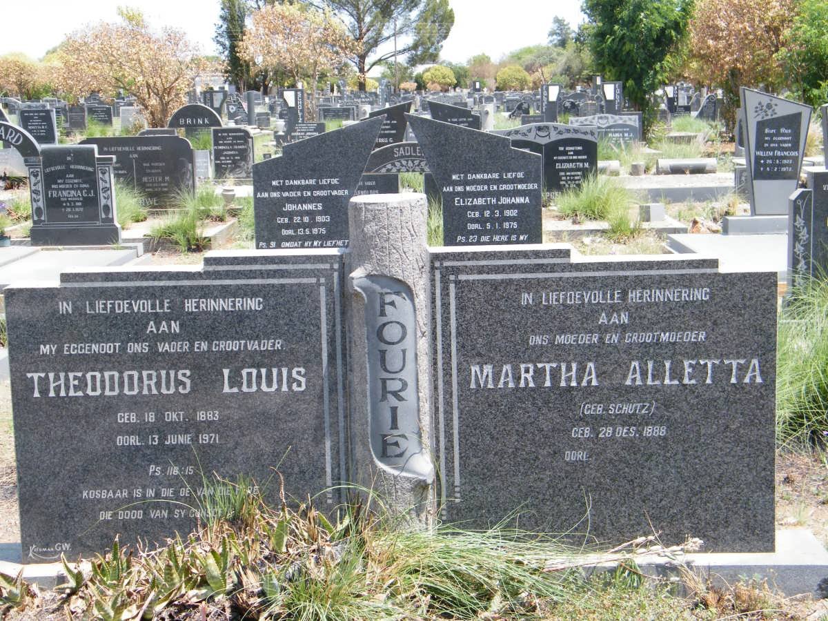 FOURIE Theodorus Louis 1883-1971 &amp; Martha Alletta SCHUTZ 1888-