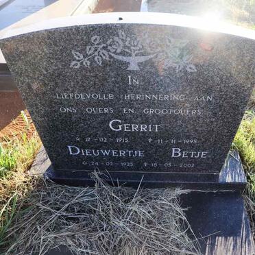 BURGGRAAFF Gerrit 1915-1995 & Dieuwertje Betje 1925-2002 _2