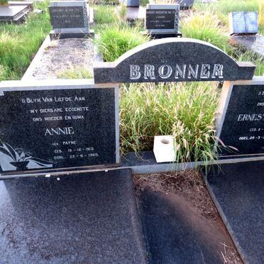 BRONNER Ernest  Alfred 1902-1973 & Annie PAYNE 1913-1965