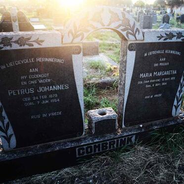 COMBRINK Petrus Johannes 1873-1954 & Maria Margaretha VAN ROOYEN 1875-1954