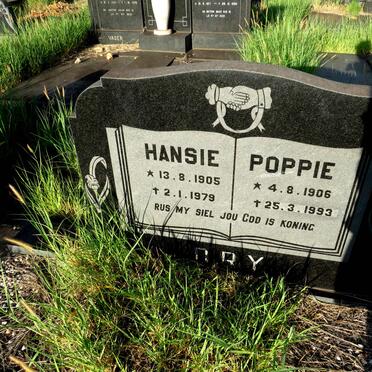 DRY Hansie 1905-1979 & Poppie 1906-1993