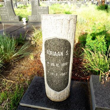 ENGELBREG Adriaan S. 1908-1987 & Maria S. HOLTZHAUSEN 1911-1973_2