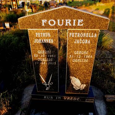 FOURIE Petrus Johannes 1961-2015 & Petronella Jacoba 1964- 