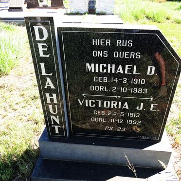 HUNT Michael D., de la 1910-1983 & Victoria J.E. 1913-1992