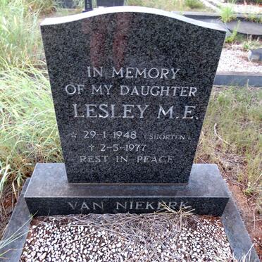 NIEKERK Lesley M.E., van nee SHORTEN 1948-1977