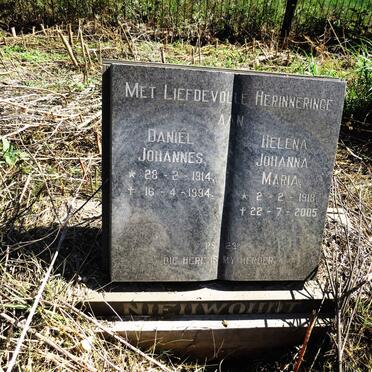 NIEUWOUDT Daniel Johannes 1914-1994 & Helena Johanna Maria 1918-2005