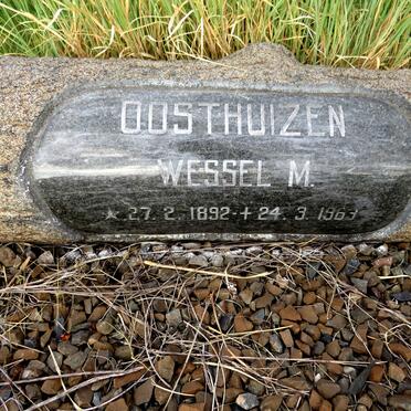 OOSTHUIZEN Wessel M. 1892-1963 & Hester F. 1907-1983_1