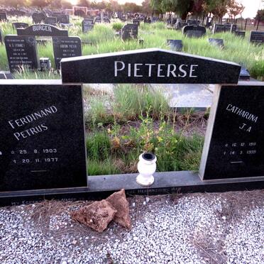 PIETERSE Ferdinand Petrus 1903-1977 & Catharina J.A. 1911-1999