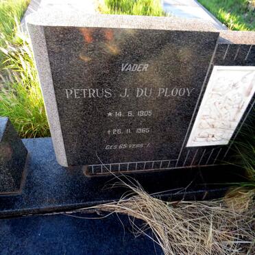 PLOOY Petrus J., du 1905-1965 & Cornelia C. BREDENKAMP 1907-1982_1