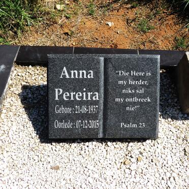 PEREIRA  Anna 1937-2015 :: CROWIE Martha 1955-2017 _1