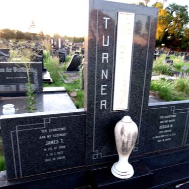 TURNER James T. 1888-1977 & Cecilia M. VORSTER 1907-1980_1