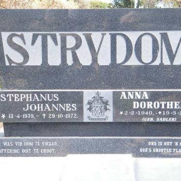STRYDOM Stephanus Johannes 1939-1972 &amp; Anna Dorothea SADLER 1940-2011