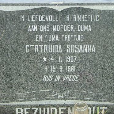 BEZUIDENHOUT Gertruida Susanna 1907-1981
