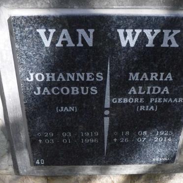 WYK Johannes Jacobus, van 1919-1996 &amp; Maria Alida PIENAAR 1925-2014