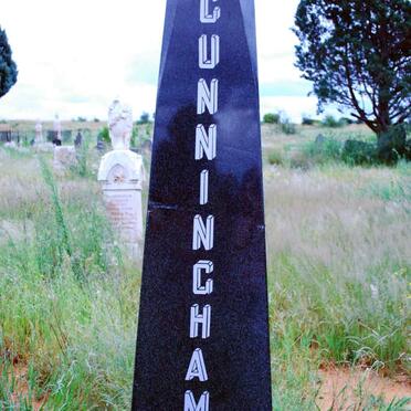 CUNNIGHAM Samuel ? 1879-1974 &amp; Josephine Adriana LEASK 1888-1976