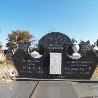 BOTES Pieter J.H. 1935-2009 & Magdalena C.P. 1937-1993