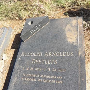 DEETLEFS Rudolph Arnoldus 1933-2001