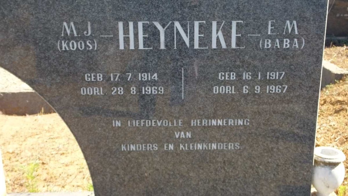 HEYNEKE M.J. 1914-1969 &amp; E.M. 1917-1967