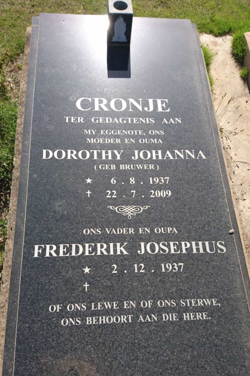 CRONJE Frederik Josephus 1937- &amp; Dorothy Johanna BRUWER 1937-2009