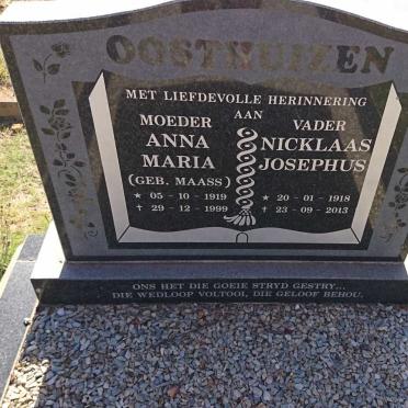 OOSTHUIZEN Nicklaas Josephus 1918-2013 &amp; Anna Maria MAASS 1919-1999