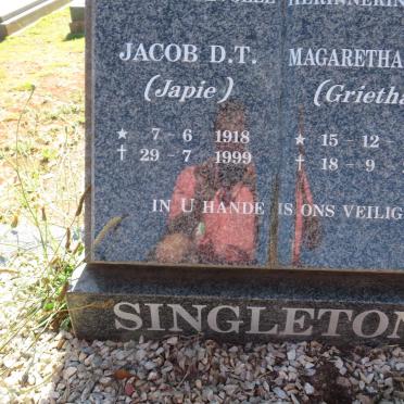 SINGLETON Jacob D.T. 1918-1999 &amp; Magaretha J.J.M. 1924-2012