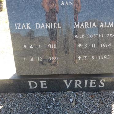VRIES Izak Daniel, de 1916-1989 &amp; Maria Alma OOSTHUIZEN 1914-1983