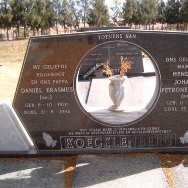 KOEGELENBERG Daniel Erasmus 1920-1986 &amp; Hendrina Johanna Petronella JONES 1938-1995