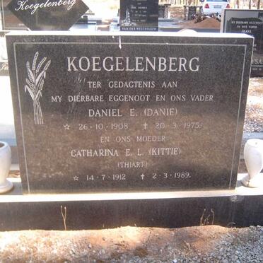 KOEGELENBERG Daniel E. 1908-1975 &amp; Catharina E.L. THIART 1912-1989
