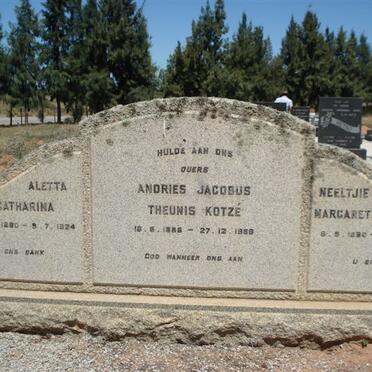 KOTZE Theunis 18?8-1958 &amp; Aletta Catharina 1890-1924 :: KOTZE Neeltjie Margaretha Maria -19?0