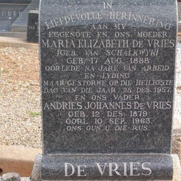VRIES Andries Johannes, de 1879-1963 &amp; Maria Elizabeth VAN SCHALKWYK 1888-1957